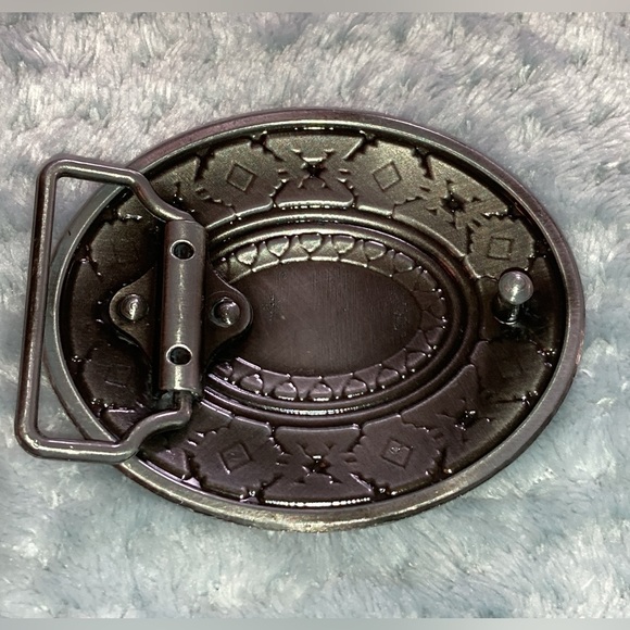 NWOT- WESTERN BELT BUCKLE AZTEC DESIGN WITH RED AND TEAL ACCENTS - Picture 2 of 9